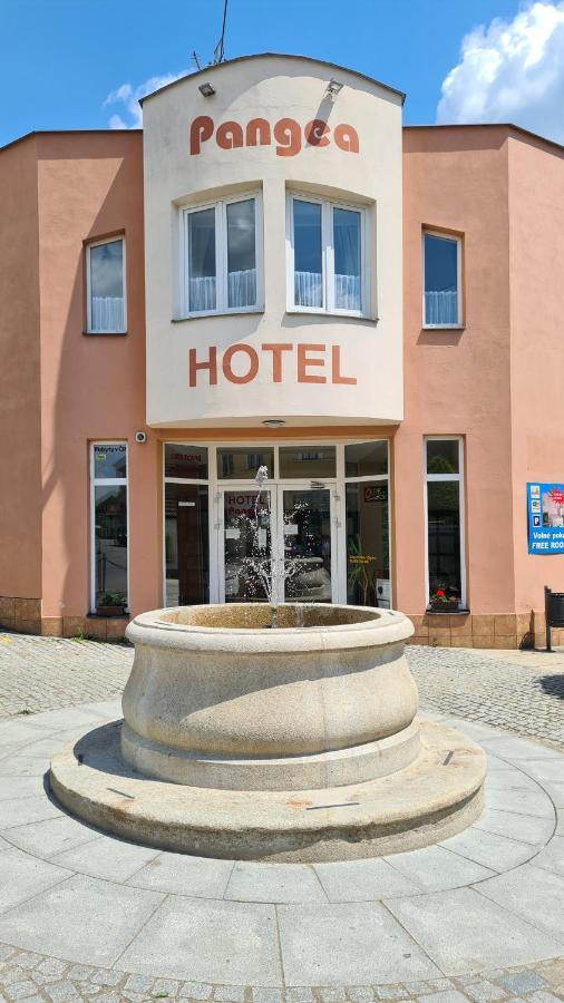 Hotel Pangea Telc Ngoại thất bức ảnh