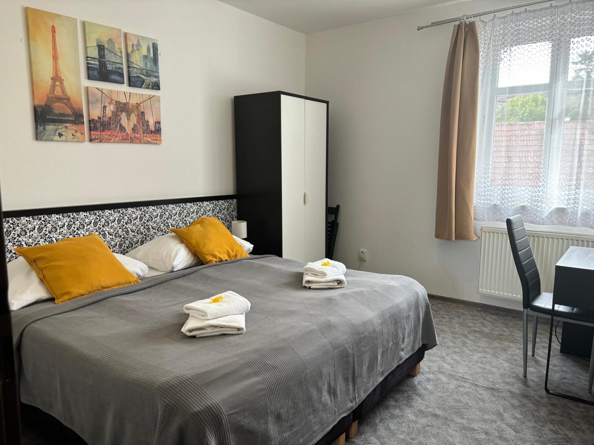 Hotel Pangea Telc Ngoại thất bức ảnh