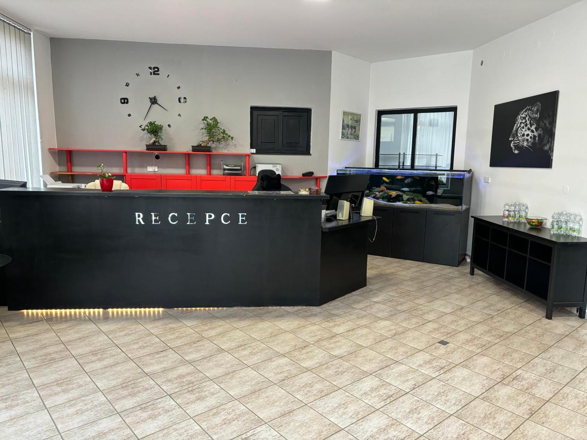 Hotel Pangea Telc Ngoại thất bức ảnh